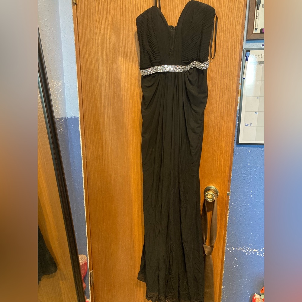 Black strapless dress, size 10, dress by splash.